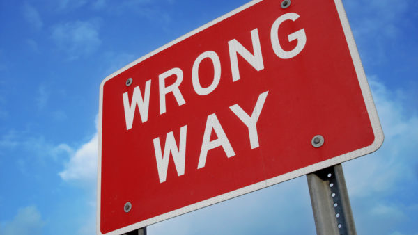 wrong-way-error-mistake-direction-ss-1920