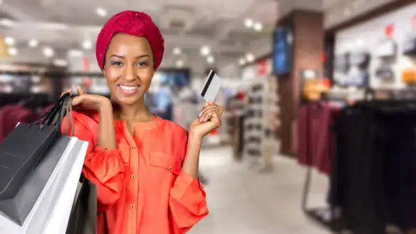 Black-woman-shopper